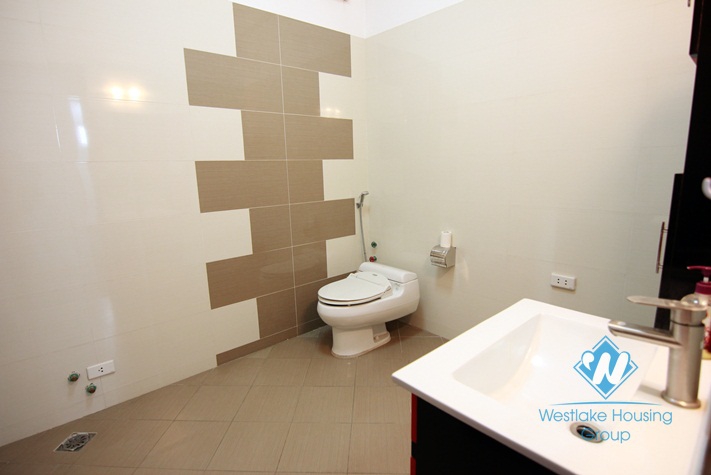 Beautiful House-office for rent in Tay Ho area, Ha Noi city 